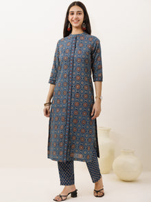 Ajrakh Ruhani Set Of Kurta Pants Dupatta