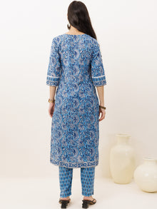 Rozana Andaz Kurta