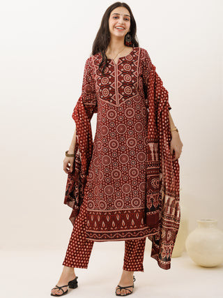 Ajrakh Tahsin Set Of Kurta Pants Dupatta