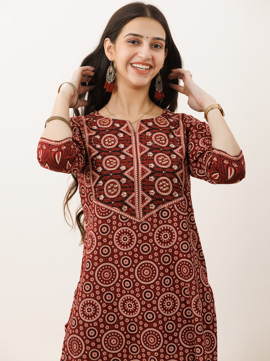 Ajrakh Tahsin Kurta