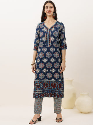 Ajrakh Mohak Set Of Kurta Pants Dupatta