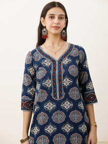 Ajrakh Mohak Kurta