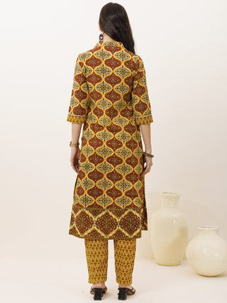 Ajrakh Aina Set Of Kurta Pants Dupatta