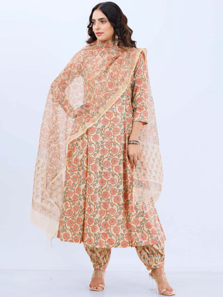 Aina Meher Set Of Kali Kurta Pants Dupatta