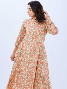 Aina Meher Set Of Kali Kurta Pants Dupatta