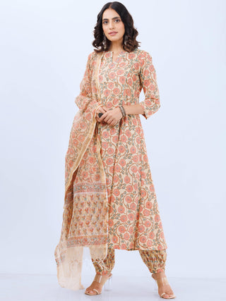 Aina Meher Set Of Kali Kurta Pants Dupatta