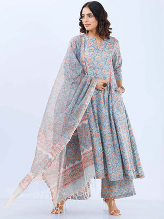 Aina Saima Set Of Kali Kurta Pants Dupatta