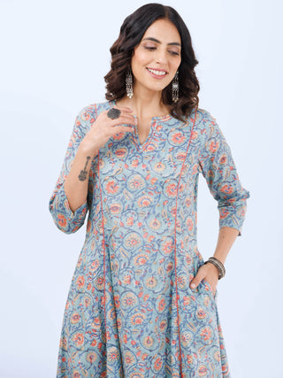 Aina Saima Set Of Kali Kurta Pants Dupatta