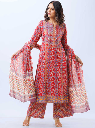 Aina Nia Set Of Kurta Pants Dupatta