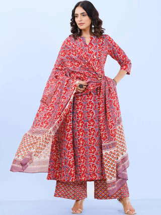Aina Mahi Set Of Kali Kurta Pants Dupatta