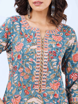 Aina Nisha Set Of Kurta Pants Dupatta