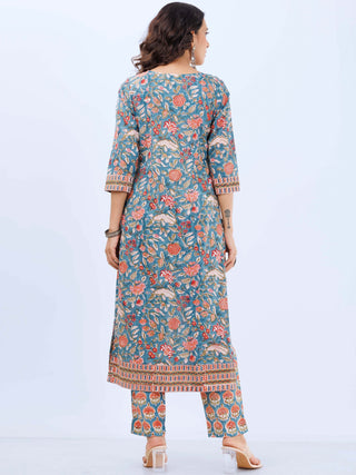 Aina Nisha Kurta