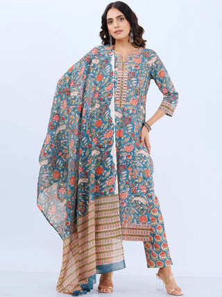 Aina Nisha Set Of Kurta Pants Dupatta