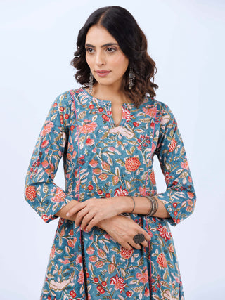 Aina Bindu Set Of Kali Kurta Pants Dupatta