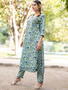 Roz Tabu Set Of Kurta Pants Dupatta