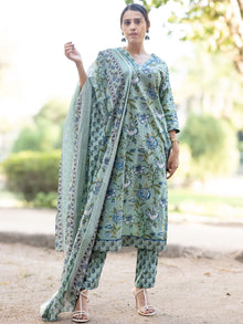 Roz Tabu Set Of Kurta Pants Dupatta