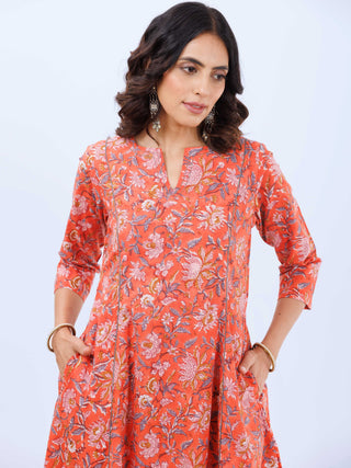 Aina Avni Kali Kurta