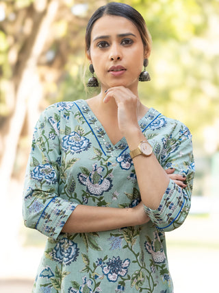 Roz Tabu Set Of Kurta Pants Dupatta
