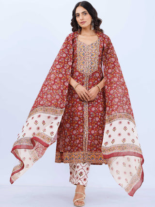 Aina Wasi Set Of Kurta Pants Dupatta
