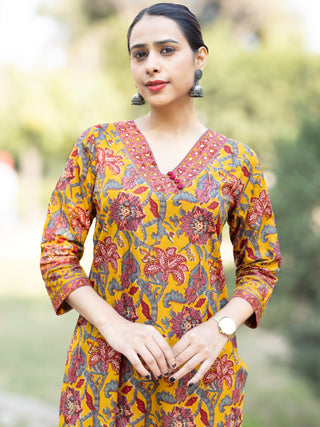 Roz Megha Kurta