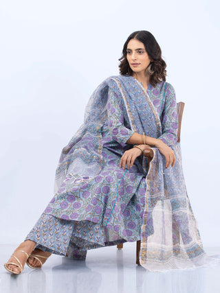 Aina Mira Set Of Kali Kurta Pants Dupatta