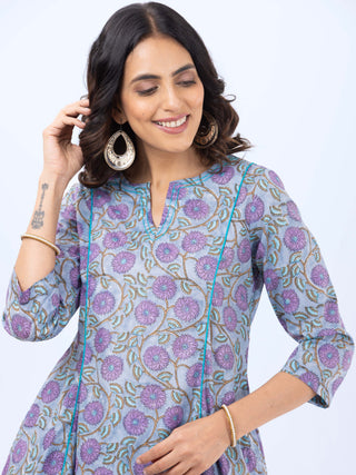 Aina Mira Set Of Kali Kurta Pants Dupatta