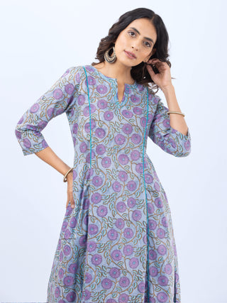 Aina Mira Set Of Kali Kurta Pants Dupatta