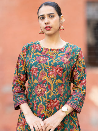 Roz Misha Kali Kurta