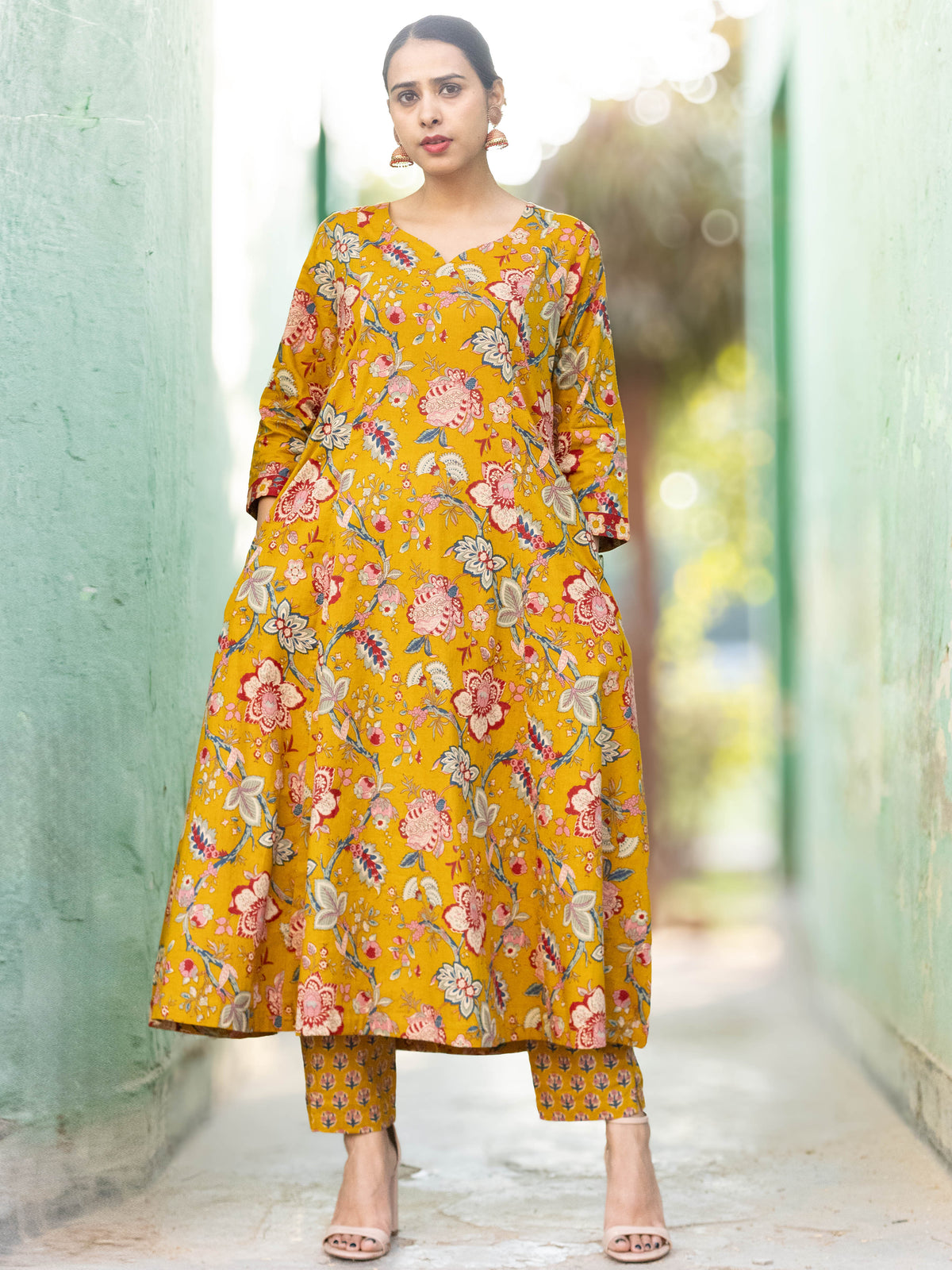 Roz Himani Kali Kurta