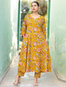 Roz Himani Kali Kurta