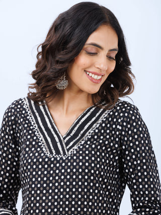 Hand Block Printed Cotton Fabric Per Meter - F001F2977