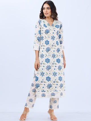 Aina Tania Set Of Kurta Pants Dupatta