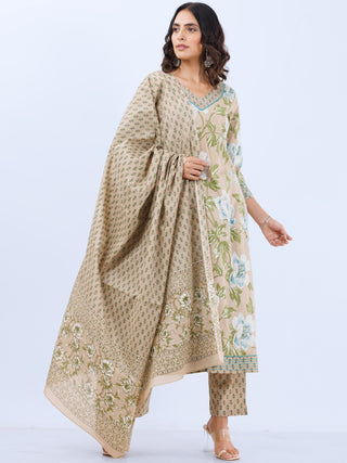 Aina Falak Set Of Kurta Pants Dupatta