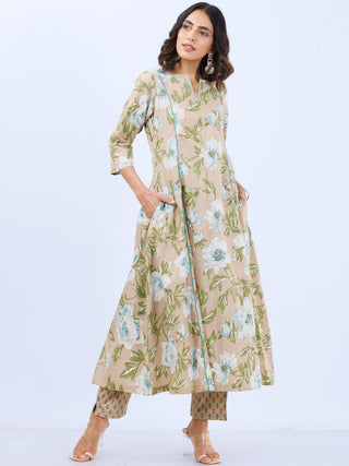 Aina Naina Set Of Kalidar Kurta Pants Dupatta