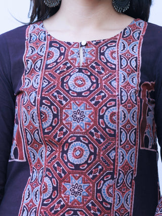 Hand Block Printed Cotton Fabric Per Meter - F001F2873