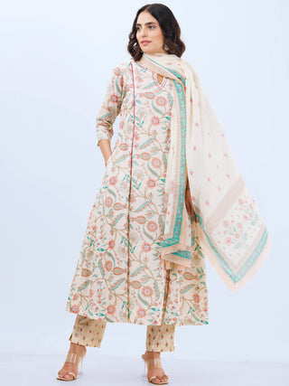 Aina Pooja Set Of Kalidar Kurta Pants Dupatta