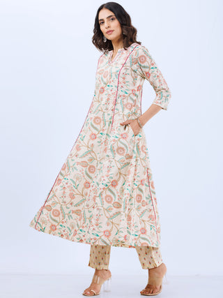 Aina Pooja Set Of Kalidar Kurta Pants Dupatta