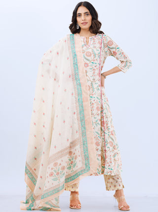Aina Pooja Set Of Kalidar Kurta Pants Dupatta