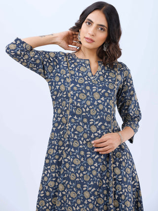 Aina Neelam Set Of Kalidar Kurta Pants Dupatta