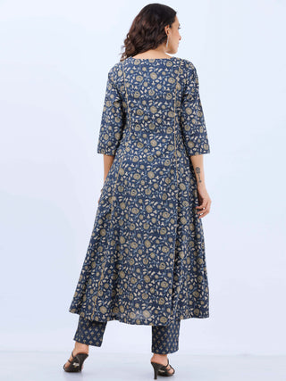 Aina Neelam Set Of Kalidar Kurta Pants Dupatta