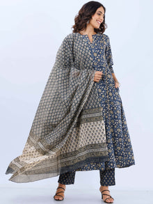 Aina Neelam Set Of Kalidar Kurta Pants Dupatta