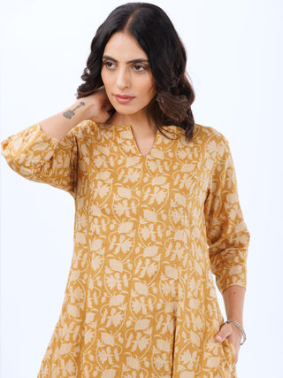 Aina Mohini Set Of Kalidar Kurta Pants Dupatta