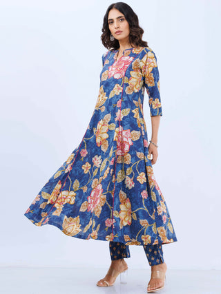 Aina Medha Set Of Kalidar Kurta Pants Dupatta