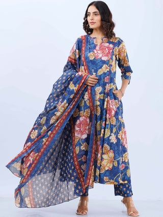 Aina Medha Set Of Kalidar Kurta Pants Dupatta