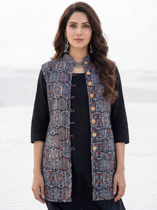 Shishir Shreya Quilted Reversible Sleeveless Jacket