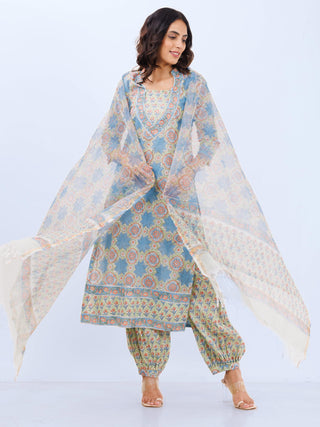 Aina Ritu Set Of Kurta Pants Kota Dupatta