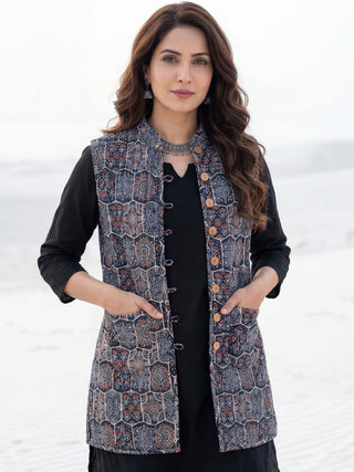 Shishir Shreya Quilted Reversible Sleeveless Jacket