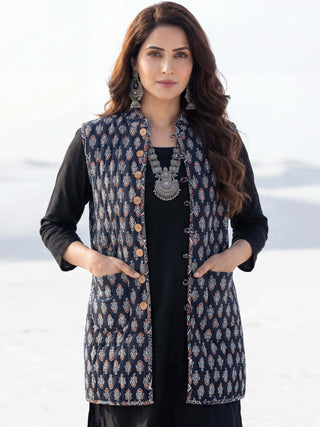 Shishir Shreya Quilted Reversible Sleeveless Jacket