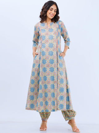 Aina Minal Set Of Kalidar Kurta Pants Dupatta