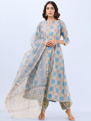 Aina Minal Set Of Kalidar Kurta Pants Dupatta